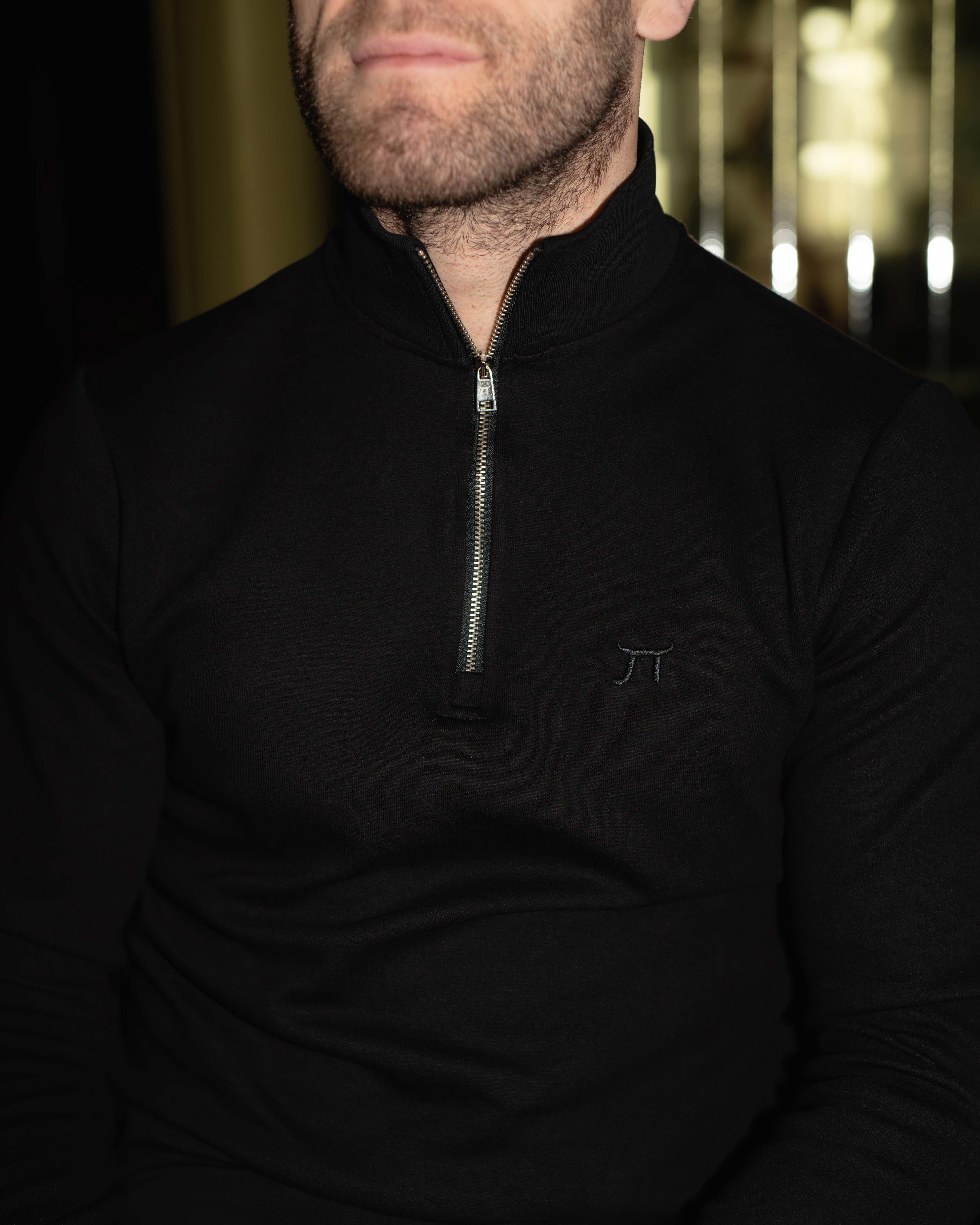 LAZARE™ RICHMOOD QUARTER-ZIP - CARBON BLACK